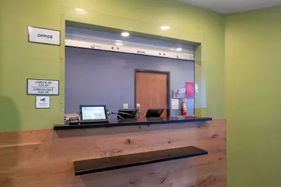 Photo 4 - Extended Stay America Select Suites - Panama City - Callaway
