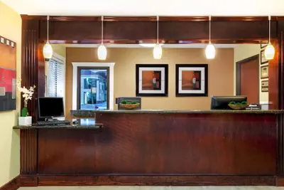 Photo 3 - Howard Johnson by Wyndham Lafayette