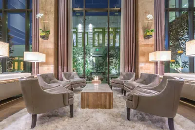 Photo 5 - Proximity Hotel