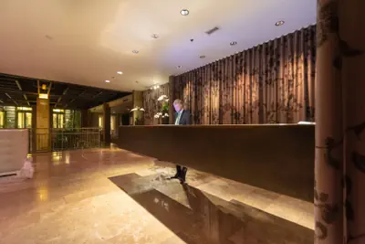 Photo 4 - Proximity Hotel