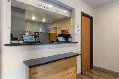 Photo 3 - Extended Stay America Select Suites - Austin - Round Rock