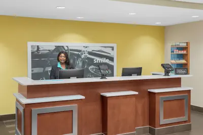 Photo 4 - Hampton Inn & Suites Macon I-75 North