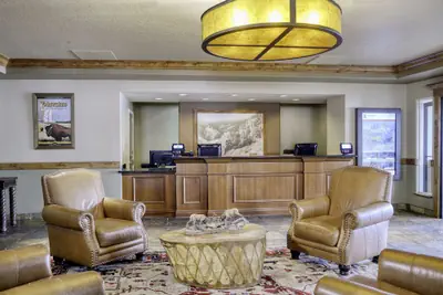 Photo 3 - Yellowstone Park Hotel