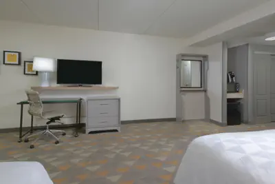 Photo 3 - Holiday Inn Raleigh-Durham Airport by IHG