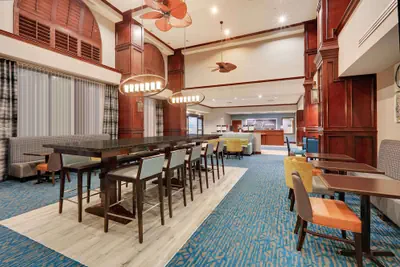 Photo 3 - Hampton Inn & Suites Dallas-Arlington-South