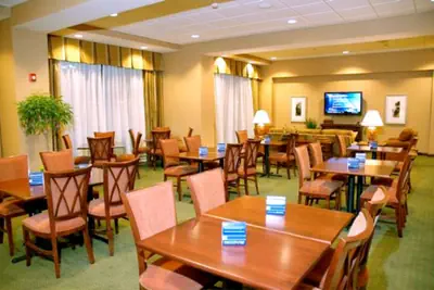 Photo 4 - Hampton Inn Calera