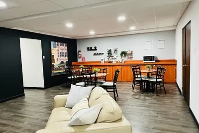 Photo 3 - S.J. Suites Hotel