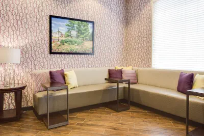 Photo 3 - Drury Inn & Suites Middletown Franklin