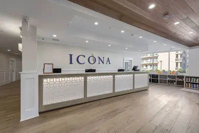 Photo 5 - ICONA Diamond Beach