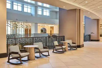 Photo 5 - Renaissance® Phoenix Glendale Hotel & Conference Center