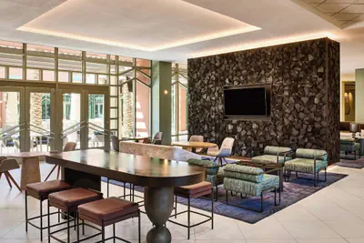 Photo 4 - Renaissance® Phoenix Glendale Hotel & Conference Center