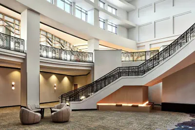 Photo 2 - Renaissance® Phoenix Glendale Hotel & Conference Center