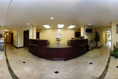 Photo 4 - Comfort Inn & Suites Airport