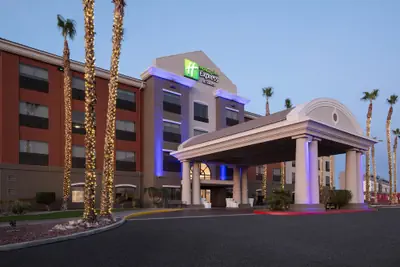 Photo 2 - Holiday Inn Express & Suites Yuma by IHG
