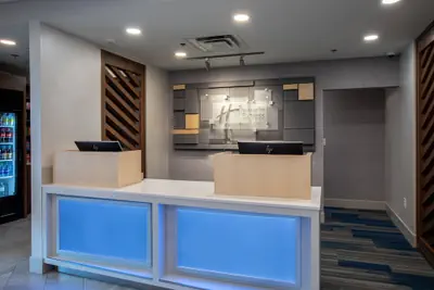 Photo 3 - Holiday Inn Express & Suites Asheville Downtown by IHG
