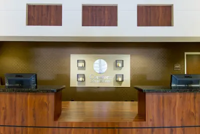 Photo 3 - Comfort Inn & Suites Fort Myers Airport