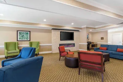 Photo 4 - Comfort Inn & Suites Tifton