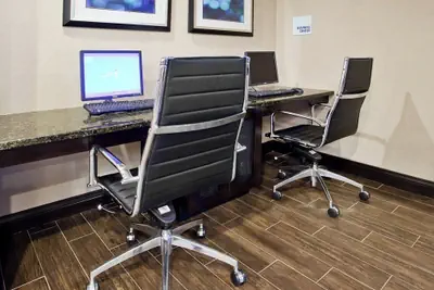 Photo 2 - Holiday Inn Express & Suites Buford NE - Lake Lanier by IHG