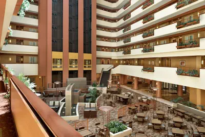 Photo 4 - Embassy Suites by Hilton E Peoria Riverfront Conf Center