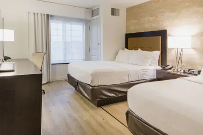 Photo 3 - Holiday Inn Bloomington-Airport by IHG