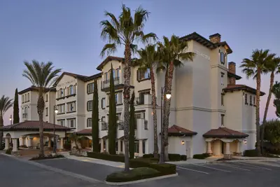 Photo 2 - Bellasera Hotel & Suites Paso Robles, Tapestry by Hilton