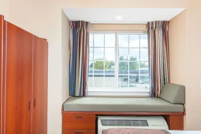 Photo 5 - Microtel Inn & Suites by Wyndham Rogers