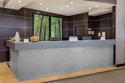Photo 5 - SpringHill Suites Green Bay