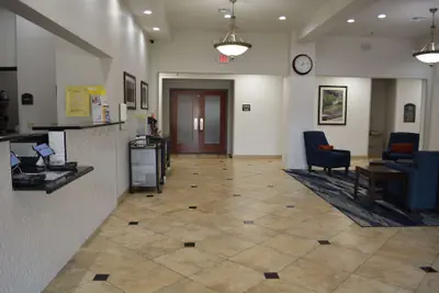 Photo 4 - Comfort Suites Yukon - SW Oklahoma City