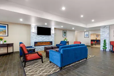 Photo 4 - Comfort Suites Copperas Cove
