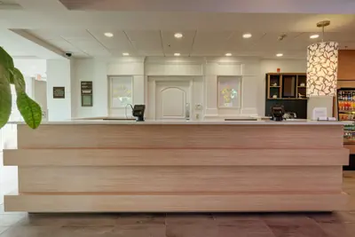 Photo 4 - Hilton Garden Inn Hamilton