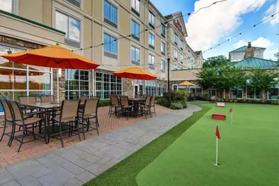 Photo 2 - Hilton Garden Inn Hamilton
