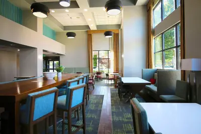 Photo 3 - Hampton Inn & Suites Tacoma