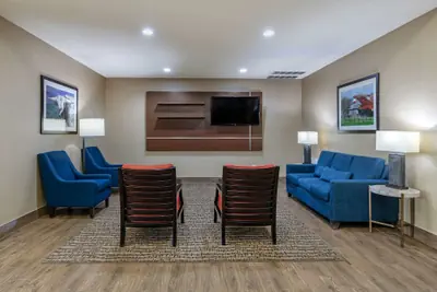 Photo 4 - Comfort Suites Ennis