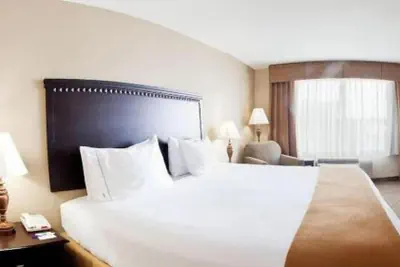 Photo 4 - Holiday Inn Express Hotel & Suites Tappahannock by IHG