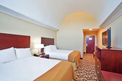 Photo 4 - Holiday Inn Express & Suites Macon - I-475 By IHG