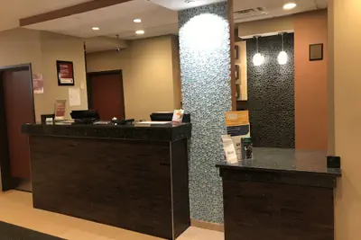 Photo 4 - Comfort Suites Monaca