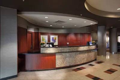 Photo 4 - Courtyard by Marriott Fayetteville