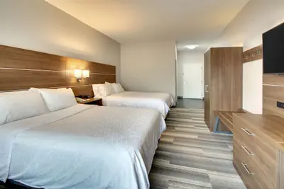 Photo 4 - Holiday Inn Express & Suites Laurel by IHG