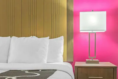 Photo 5 - La Quinta Inn & Suites by Wyndham Fort Smith