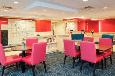 Photo 2 - TownePlace Suites by Marriott - Des Moines Urbandale