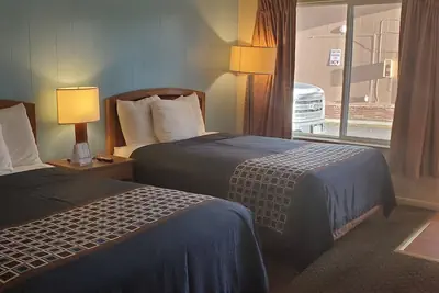 Photo 2 - Alamo Motel