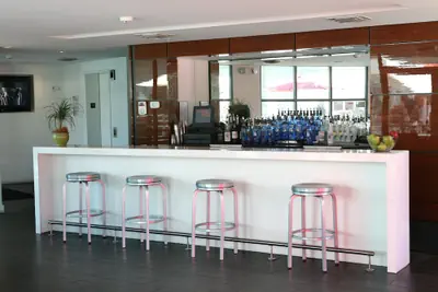 Photo 3 - Heat Hotel