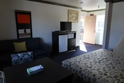 Photo 3 - Lambert Inn