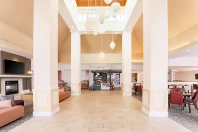 Photo 4 - Hilton Garden Inn Reno