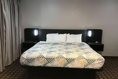Photo 5 - Studio 6 Suites Tupelo, MS - North