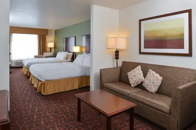 Photo 5 - Holiday Inn Express & Suites Cherry by IHG