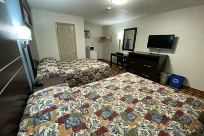 Photo 4 - Lodge Inn