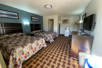 Photo 5 - Lodge Inn