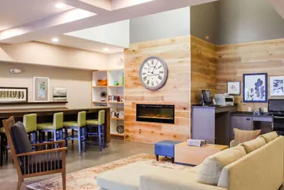 Photo 4 - Country Inn & Suites by Radisson, Chester, VA