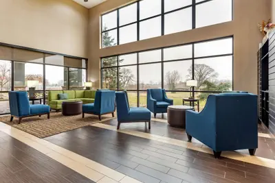 Photo 4 - Comfort Suites Elkhart South